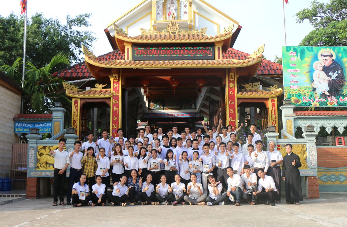 Vietnam – Support for young people: students and seminarians