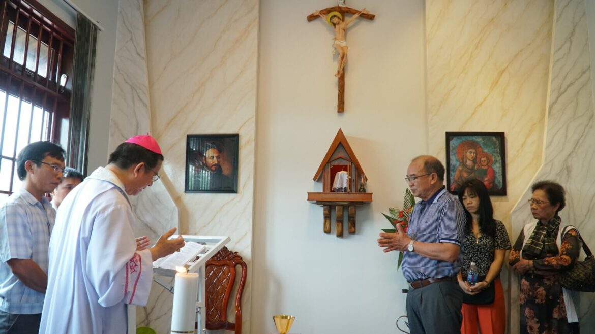 Blessing of the New Jesuit House in Phu Cuong Diocese