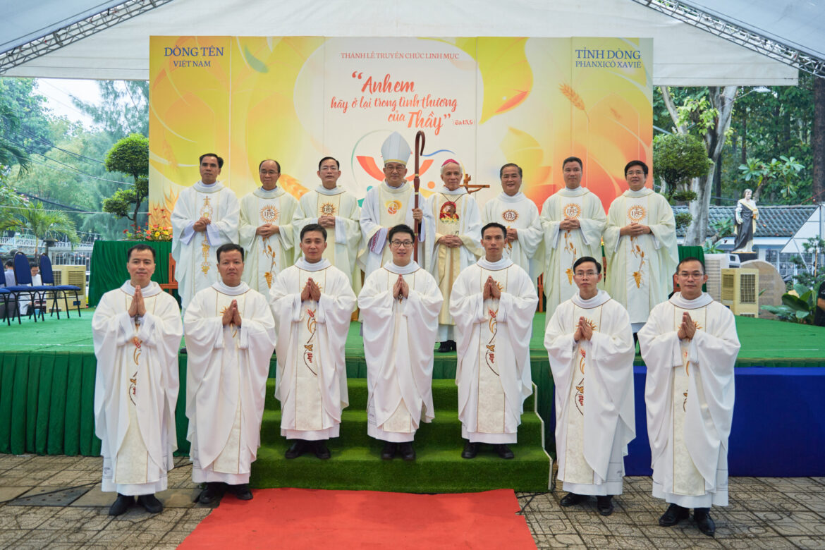 7 Jesuits Ordained to the Priesthood on the Feast of St. Francis Xavier in Vietnam